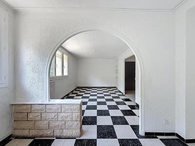 Appartement - 83 m² - 5 pièces