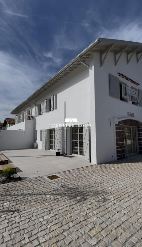 Maison - 162 m² - 6 pièces