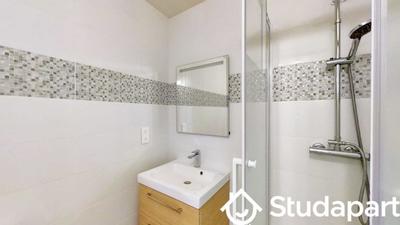 Chambre - 13 m² - 1 pièce