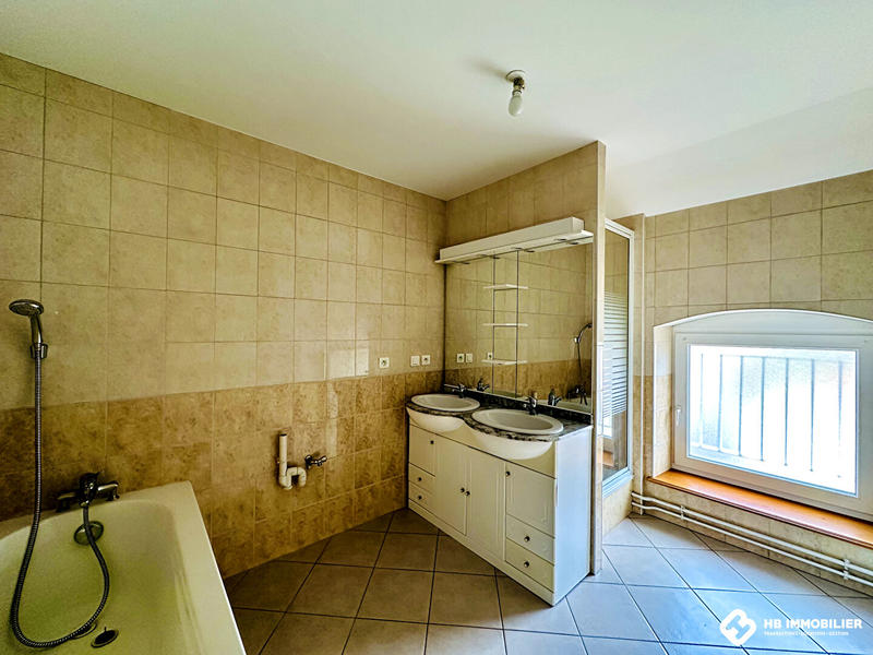 Appartement - 74 m² - 4 pièces