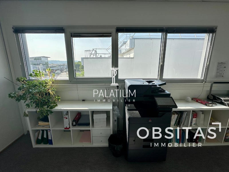 Bureau - 195 m² - 4 pièces