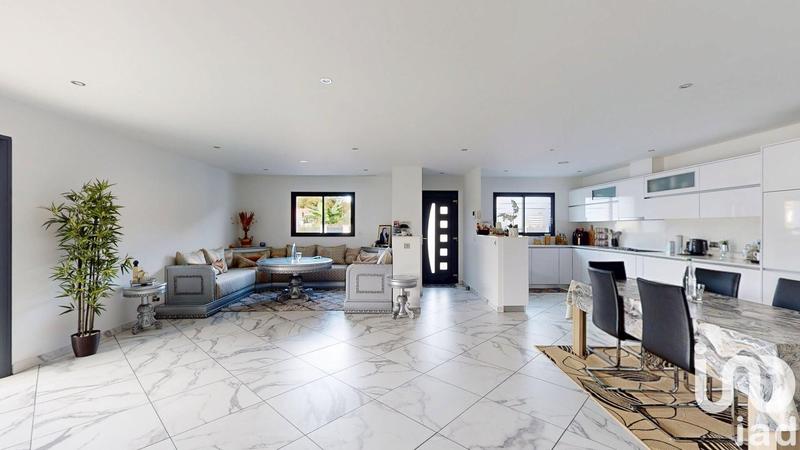 Maison - 149 m² - 6 pièces