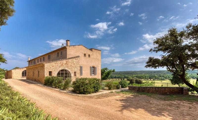 Manoir - 1 575 m² - 20 pièces