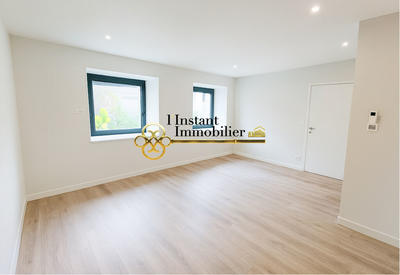 Local d'activités - 81 m²