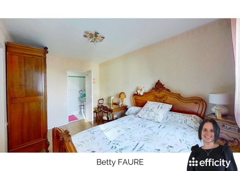 Appartement - 100 m² - 5 pièces