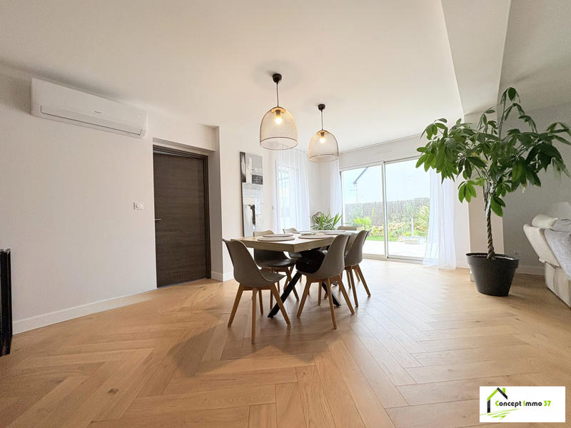 Maison contemporaine - 185 m² - 8 pièces