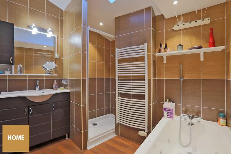 Appartement - 105 m² - 4 pièces