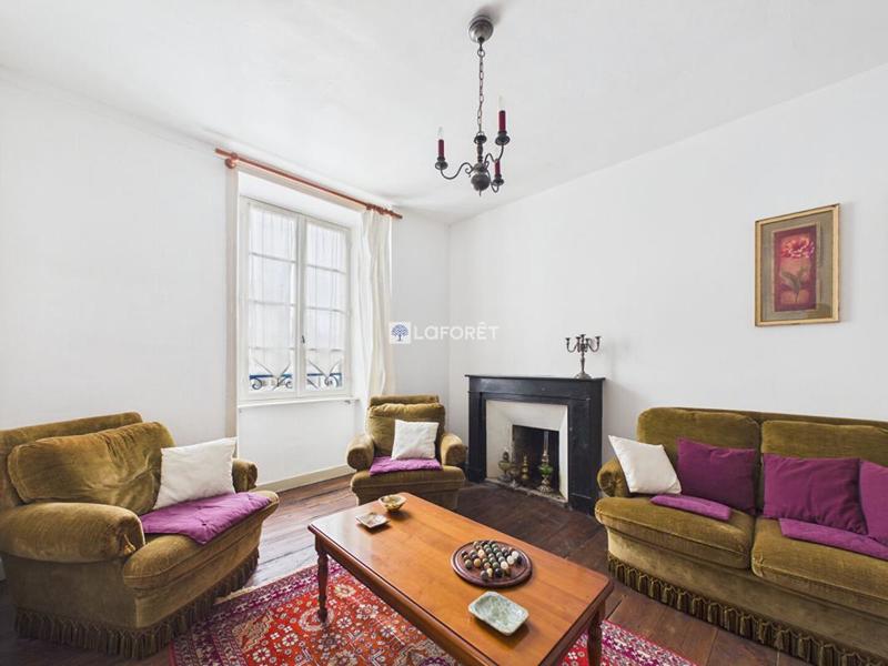 Maison bourgeoise - 196 m² - 12 pièces