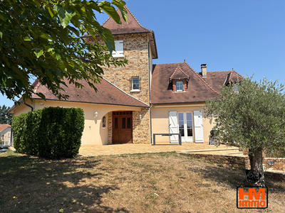 Maison - 180 m² - 6 pièces