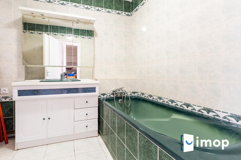 Appartement - 103 m² - 5 pièces