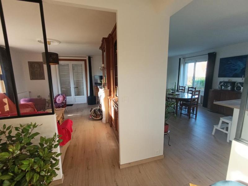 Maison - 261 m² - 11 pièces