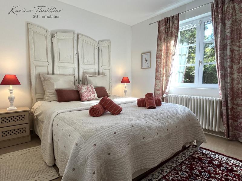 Maison en pierre - 247 m² - 7 pièces