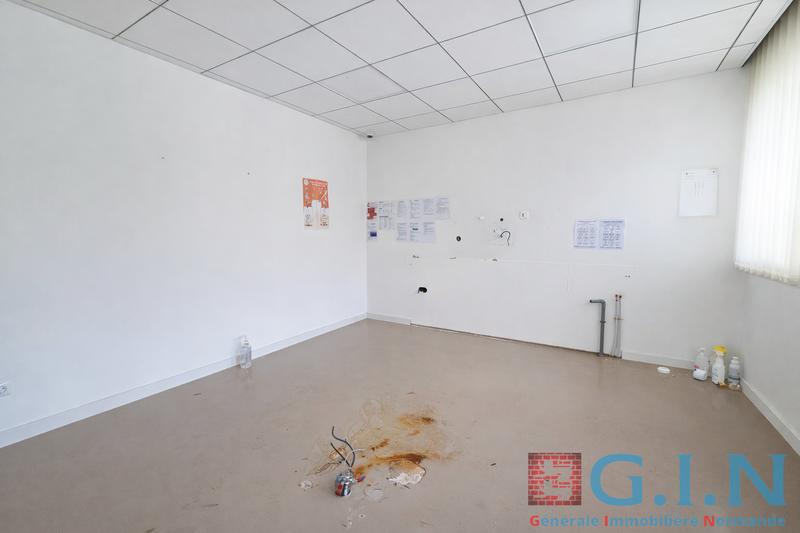 Local commercial - 548 m² - 20 pièces