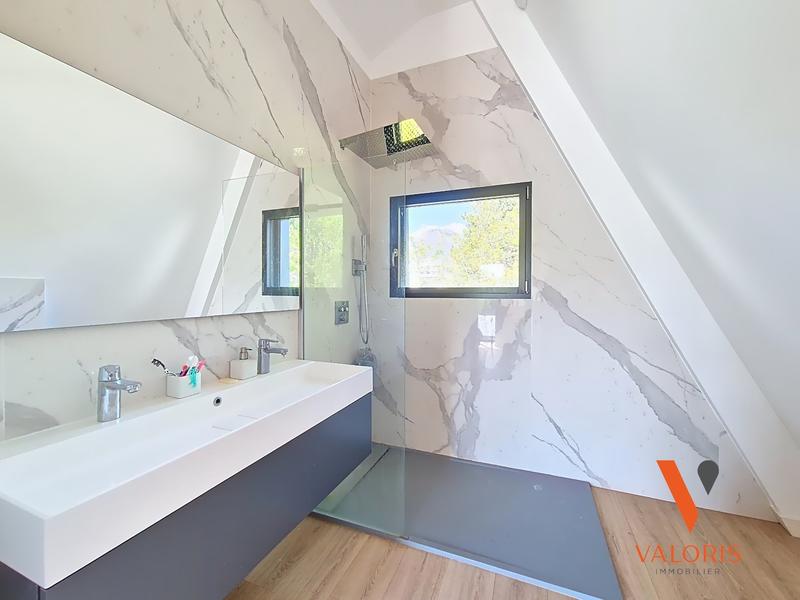 Maison - 145 m² - 5 pièces