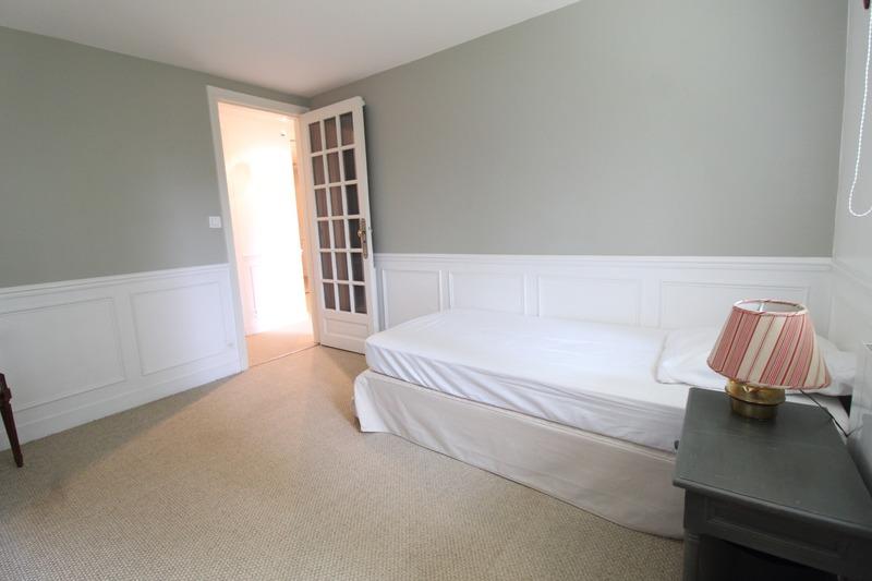 Maison - 231 m² - 10 pièces