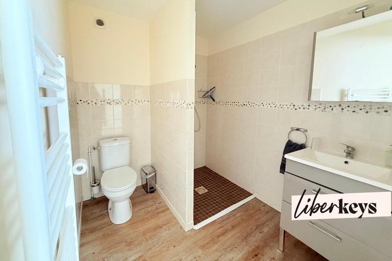 Propriété - 270 m² - 10 pièces