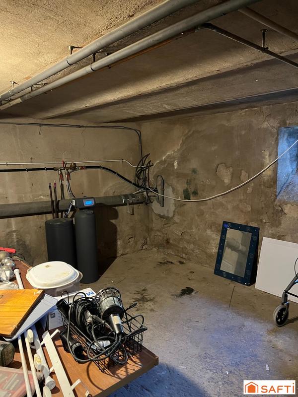 Maison - 151 m² - 7 pièces