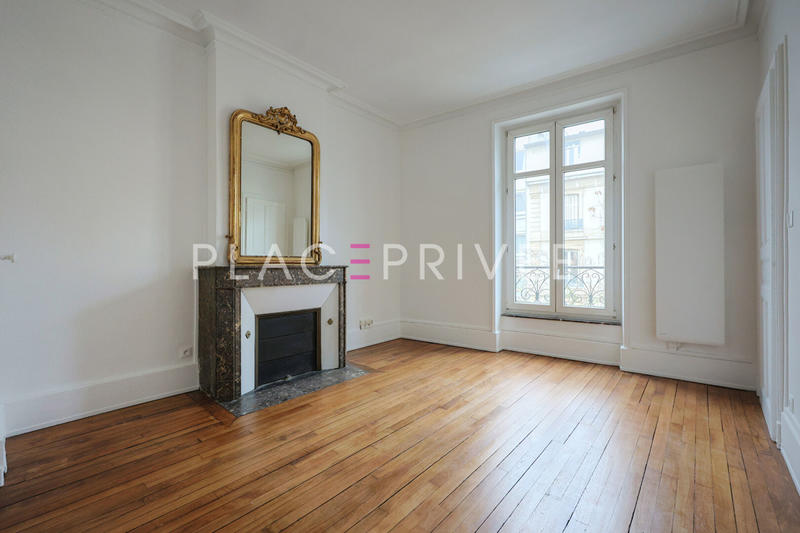 Appartement - 130 m² - 5 pièces