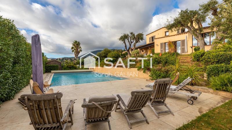 Villa - 180 m² - 5 pièces