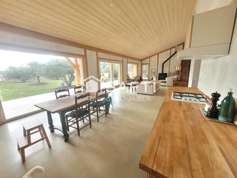 Maison - 150 m² - 6 pièces