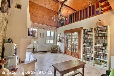 Maison - 143 m² - 4 pièces