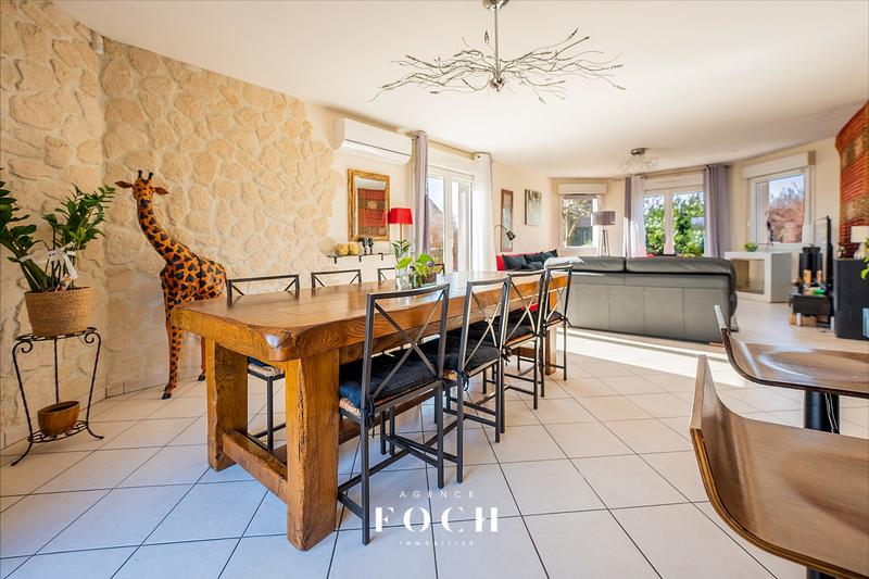 Maison - 155 m² - 6 pièces