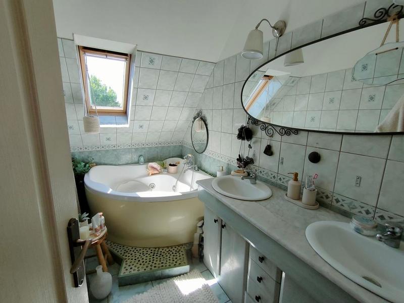 Maison - 157 m² - 6 pièces