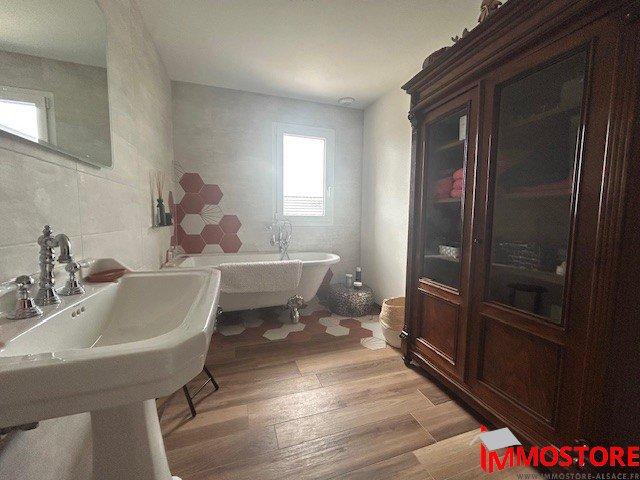 Maison - 138 m² - 4 pièces