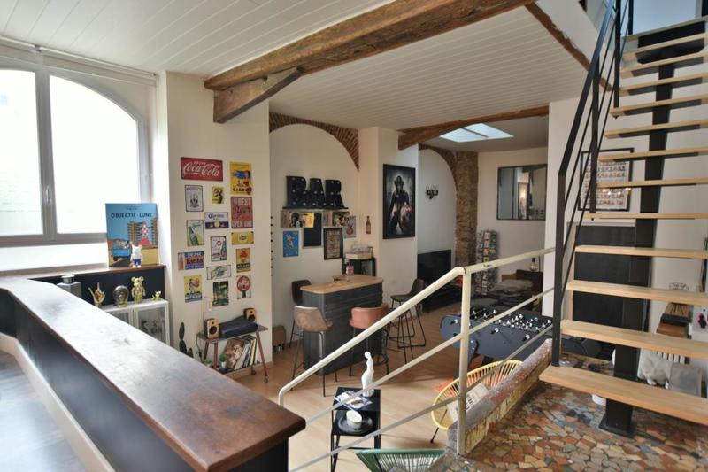 Maison - 157 m² - 9 pièces
