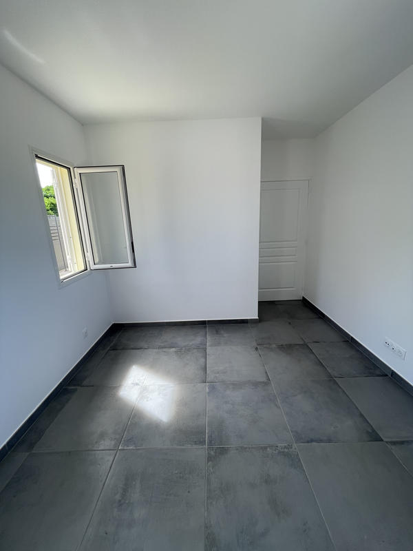 Maison - 97 m² - 4 pièces