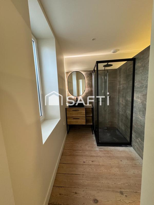 Maison - 200 m² - 7 pièces