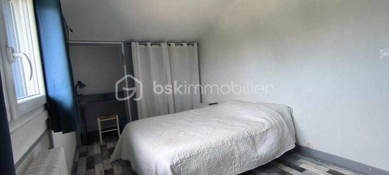 Maison - 196 m² - 9 pièces