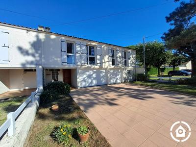 Maison - 111 m² - 6 pièces