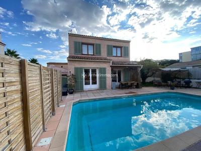 Maison - 115 m² - 6 pièces