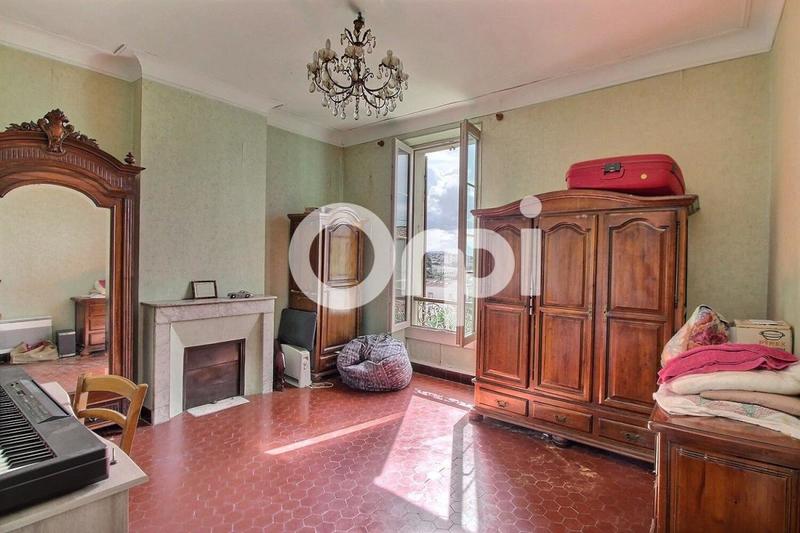 Maison - 190 m² - 5 pièces