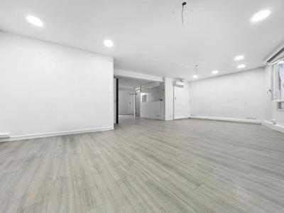 Bureau - 125 m² - 5 pièces