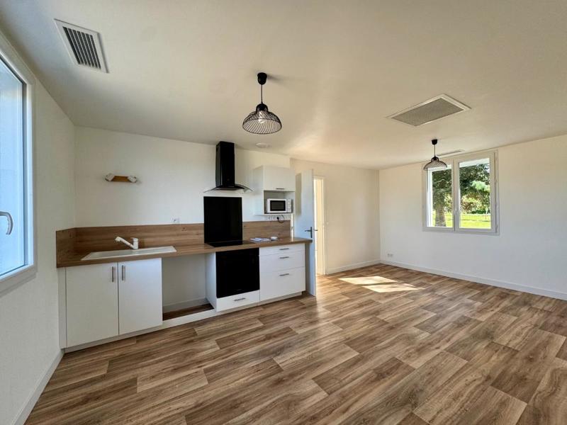 Maison - 204 m² - 10 pièces