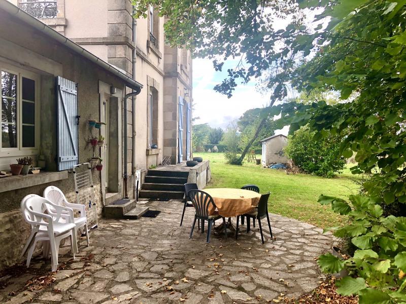 Maison - 200 m² - 8 pièces