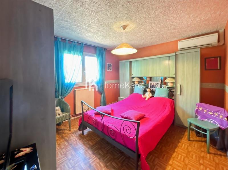 Maison - 94 m² - 4 pièces