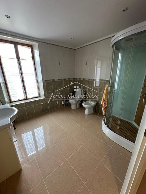 Maison - 183 m² - 6 pièces