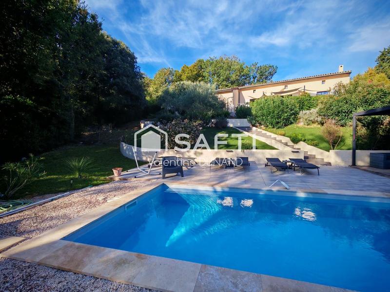 Maison - 226 m² - 6 pièces