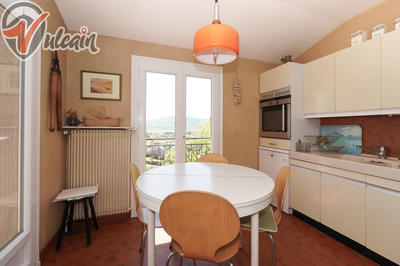 Maison - 185 m² - 6 pièces