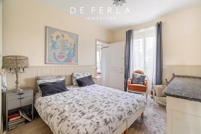 Villa - 370 m² - 12 pièces