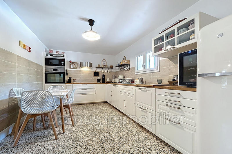 Mas - 150 m² - 7 pièces