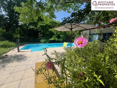 Propriété - 403 m² - 17 pièces