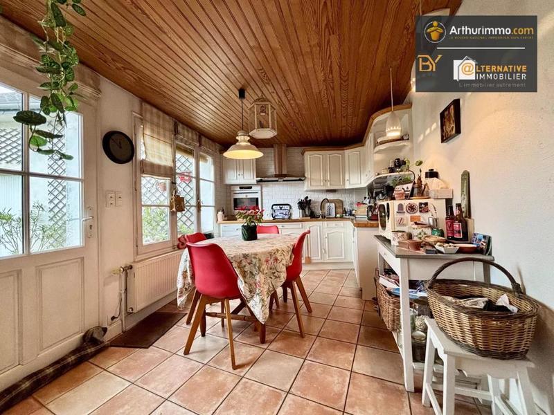 Maison - 228 m² - 7 pièces