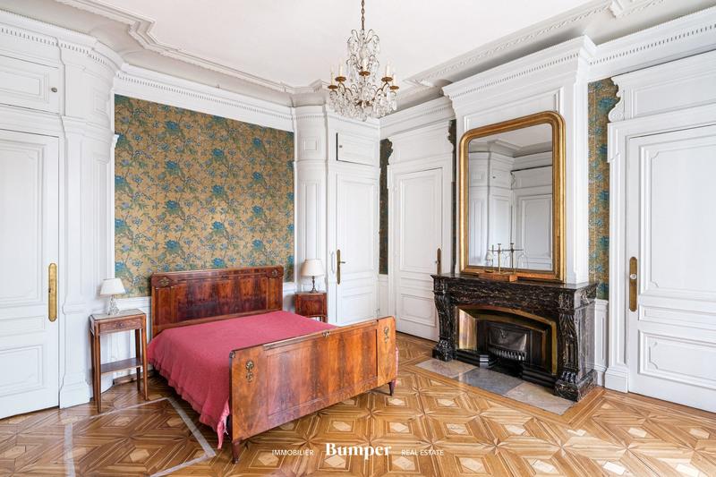 Appartement - 190 m² - 5 pièces