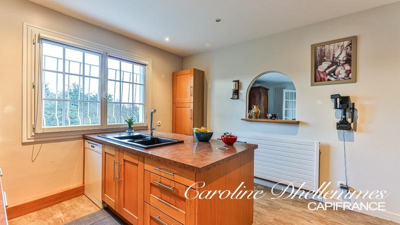 Maison - 180 m² - 6 pièces