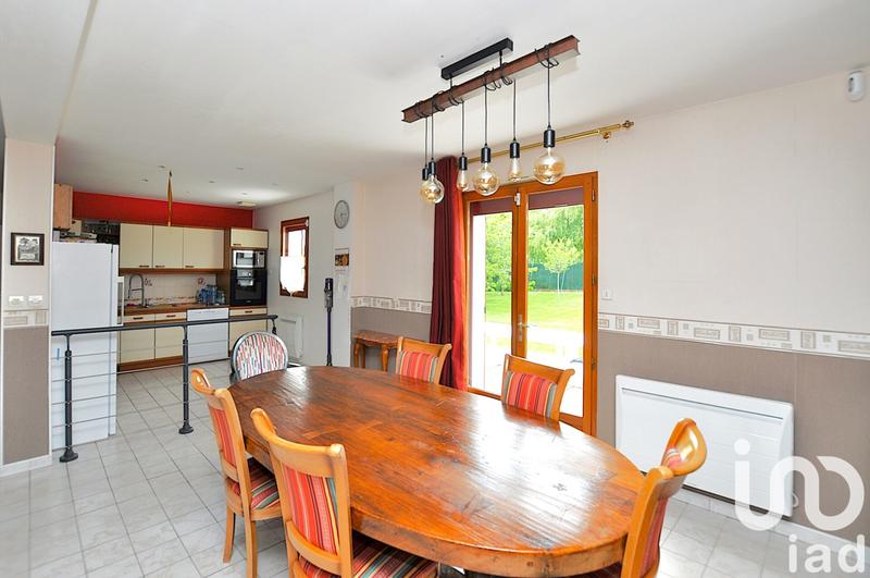 Maison - 94 m² - 5 pièces