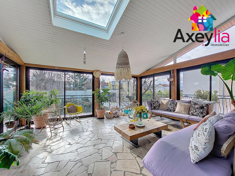 Maison - 104 m² - 5 pièces